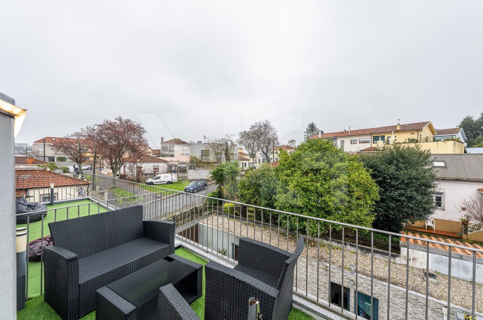 House T3 for For sale in Paranhos, Porto, Porto - Terraço (Imagem 1)