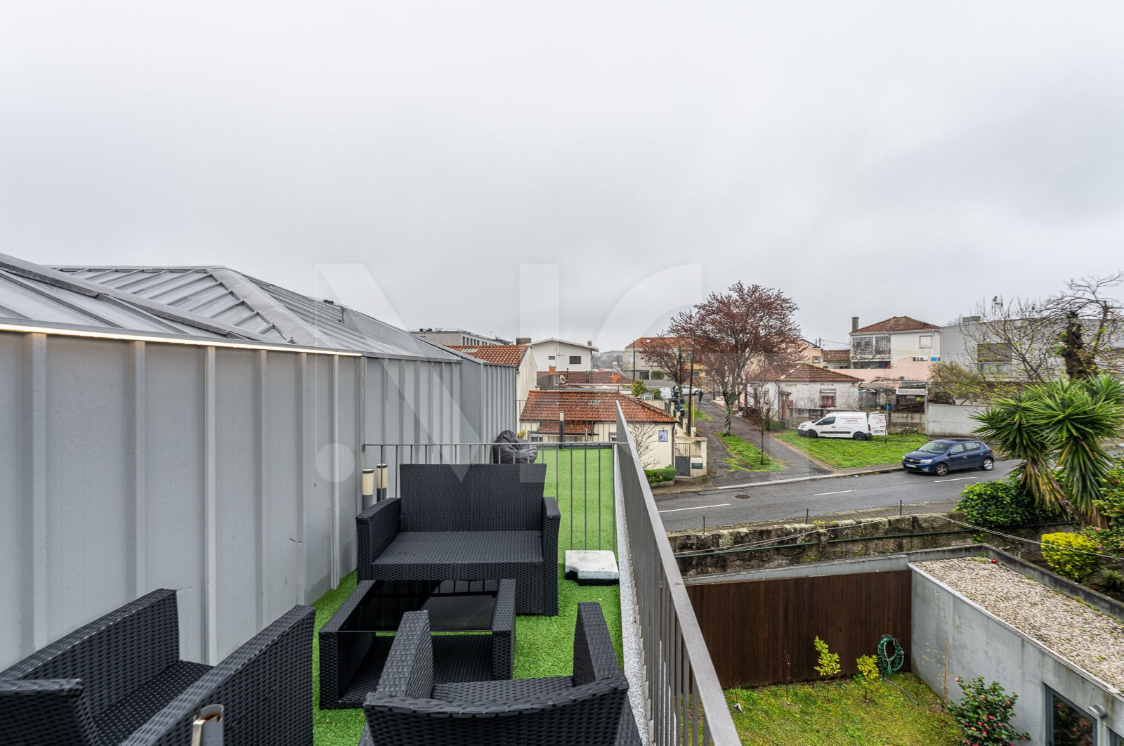 House T3 for For sale in Paranhos, Porto, Porto - Terraço (Imagem 2)