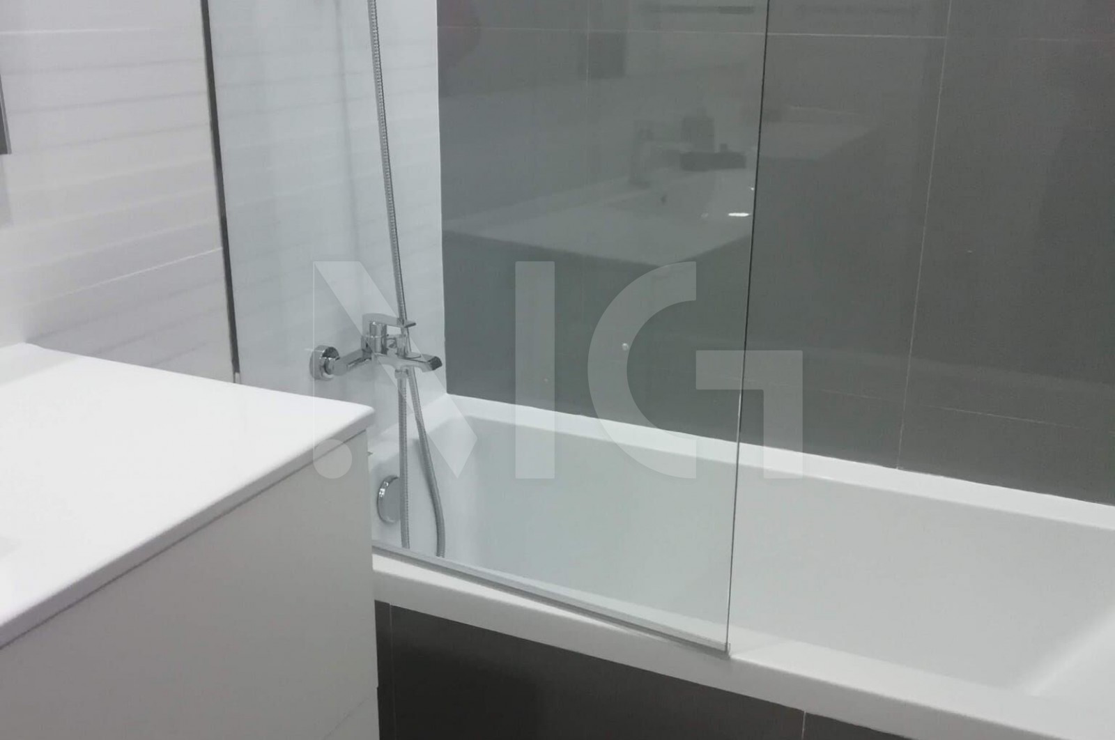 Apartamento T2 para Venda em Custóias, Leça do Balio e Guifões, Matosinhos, Porto - Casa de banho (Imagem 4)