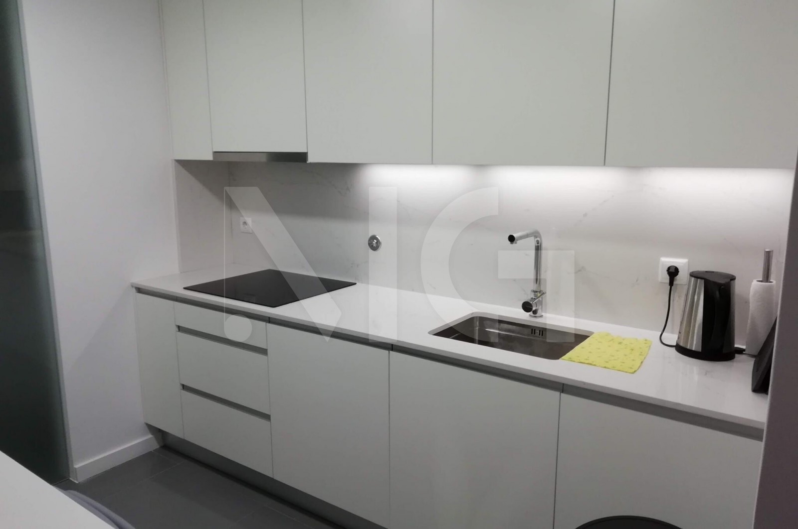 Apartamento T2 para Venda em Custóias, Leça do Balio e Guifões, Matosinhos, Porto - Cozinha (Imagem 2)