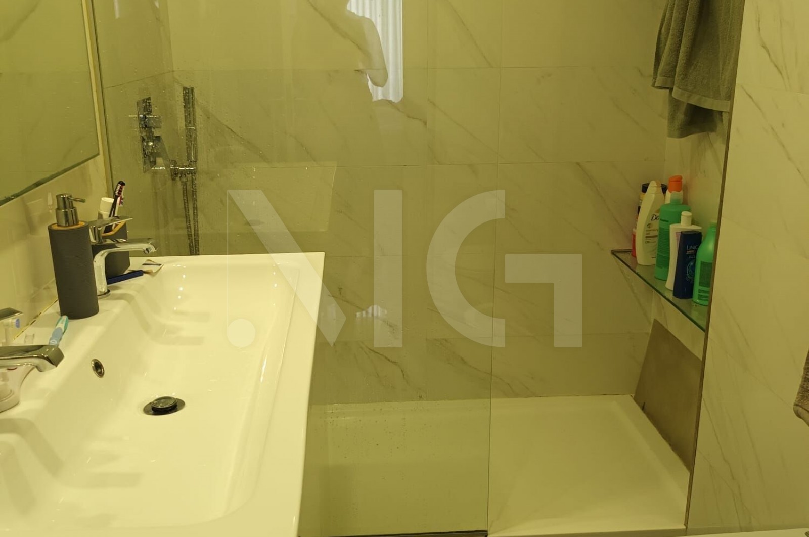 Apartamento T2 para Venda em Custóias, Leça do Balio e Guifões, Matosinhos, Porto - Casa de banho (Imagem 6)