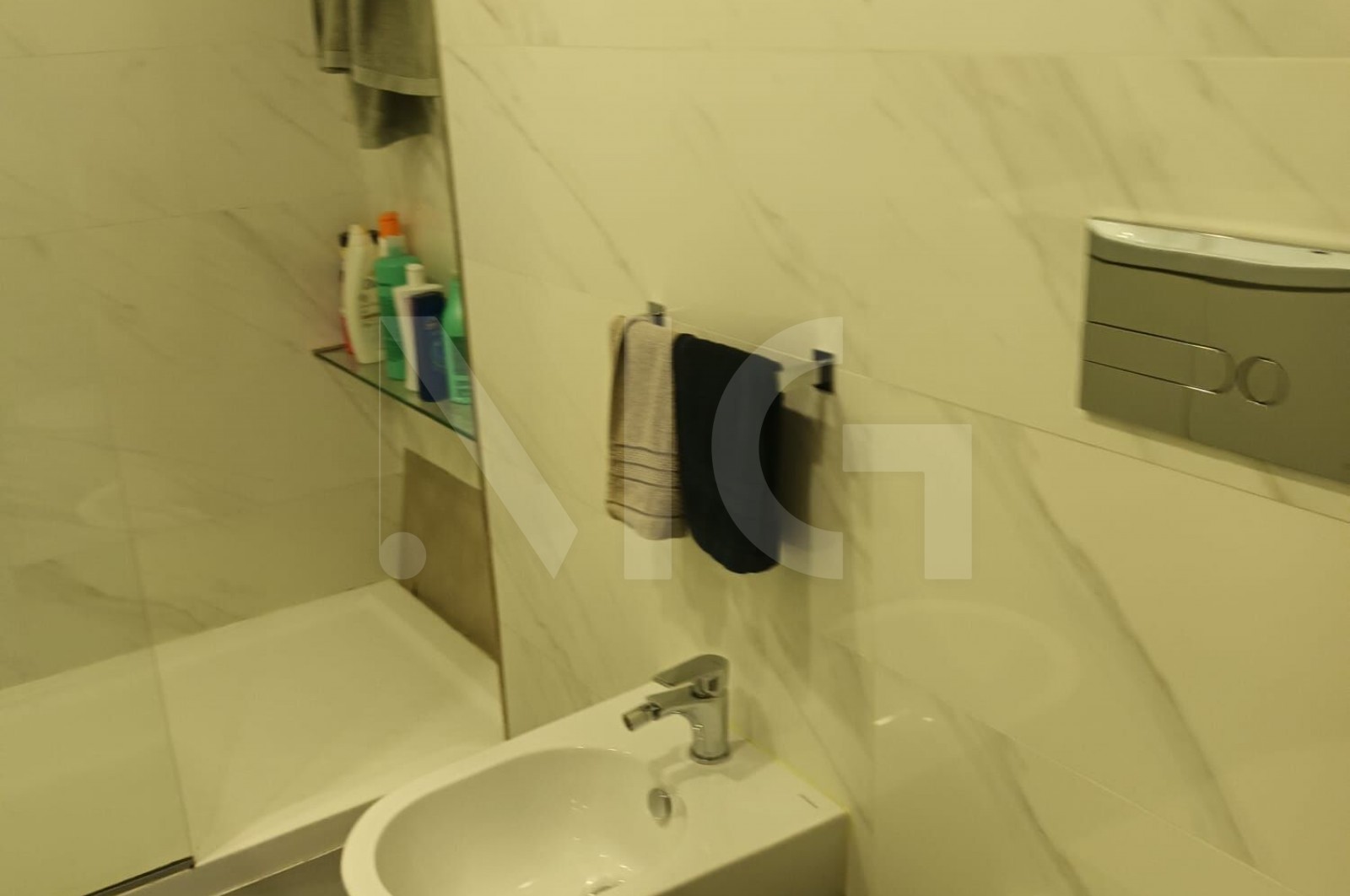 Apartamento T2 para Venda em Custóias, Leça do Balio e Guifões, Matosinhos, Porto - Casa de banho (Imagem 7)