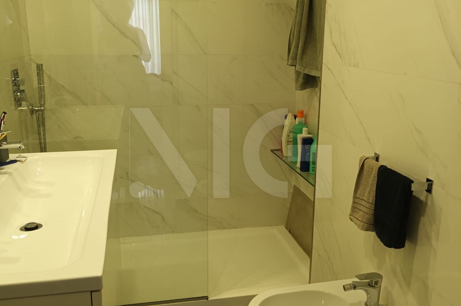 Apartamento T2 para Venda em Custóias, Leça do Balio e Guifões, Matosinhos, Porto - Casa de banho (Imagem 8)