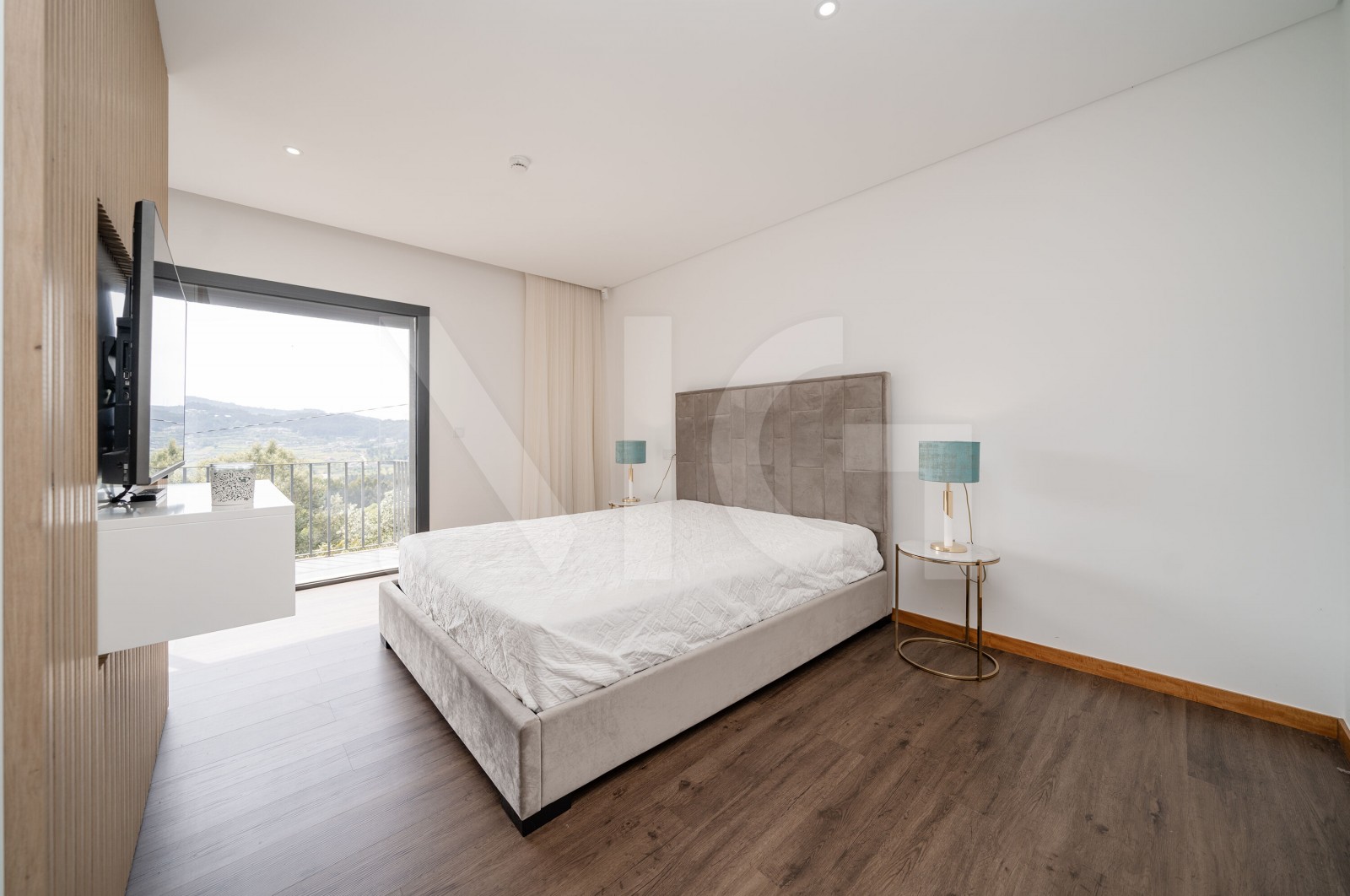 Moradia T4 para Venda em Geraz do Minho, Póvoa de Lanhoso, Braga - Suite (Imagem 5)