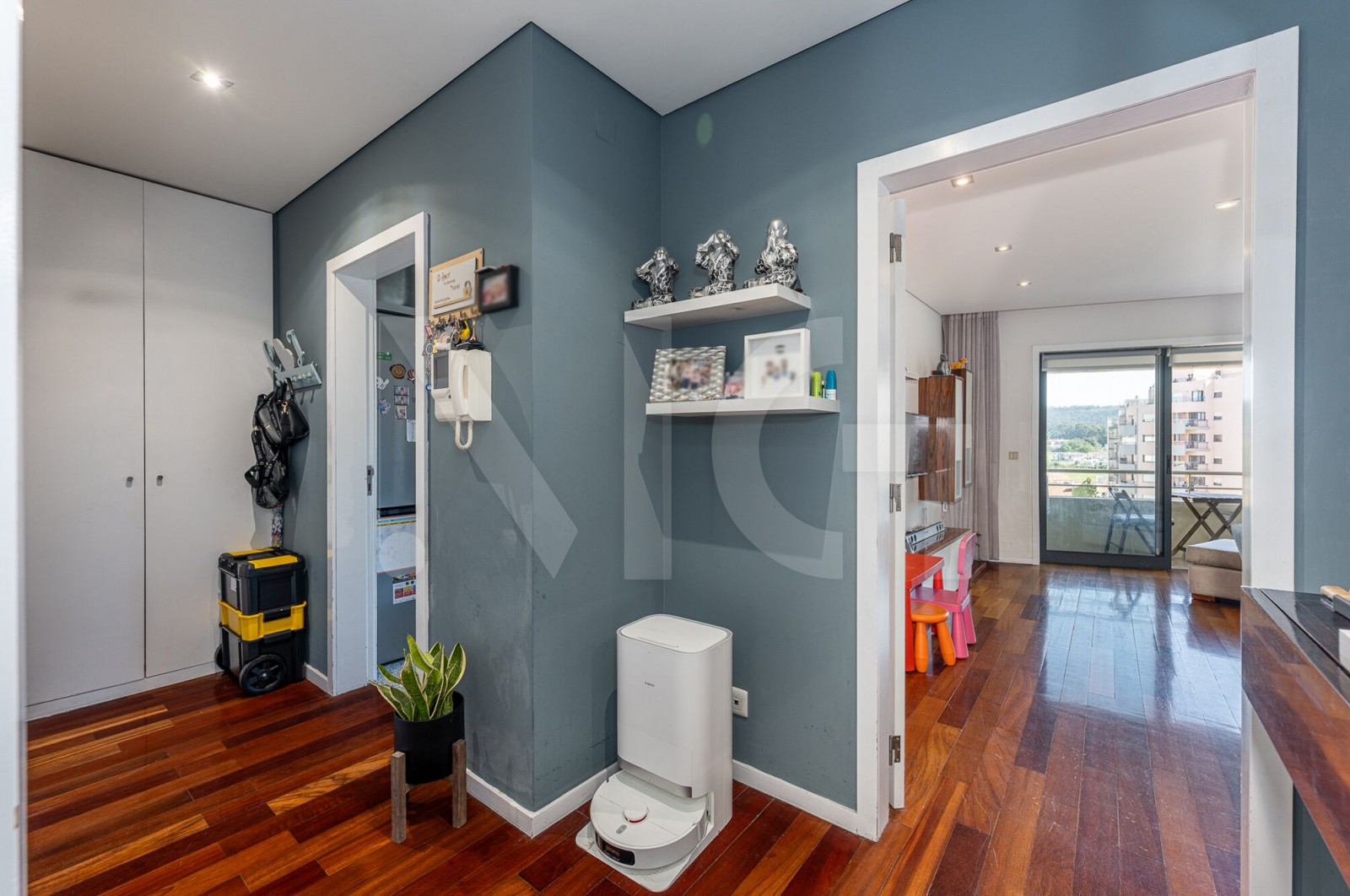 Apartamento T2 para Venda em Rio Tinto, Gondomar, Porto - Hall de entrada (Imagem 2)