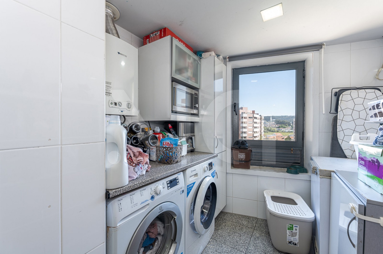 Apartamento T2 para Venda em Rio Tinto, Gondomar, Porto - Cozinha (Imagem 3)