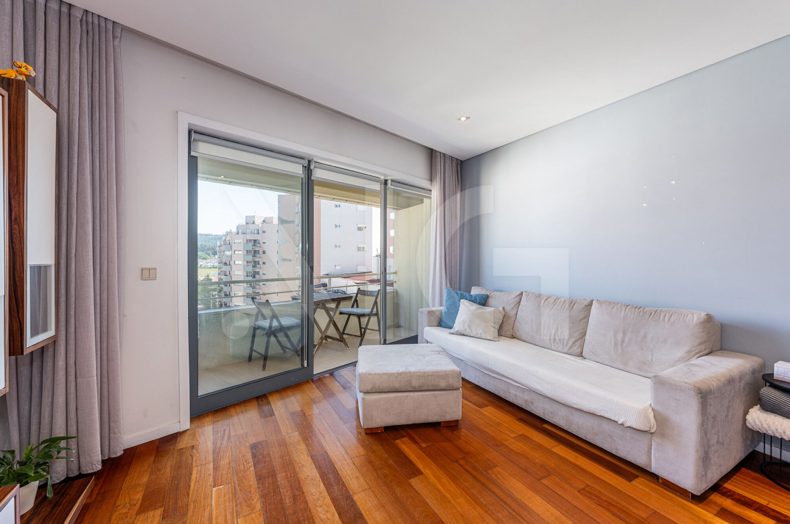 Apartamento T2 para Venda em Rio Tinto, Gondomar, Porto - Sala (Imagem 3)
