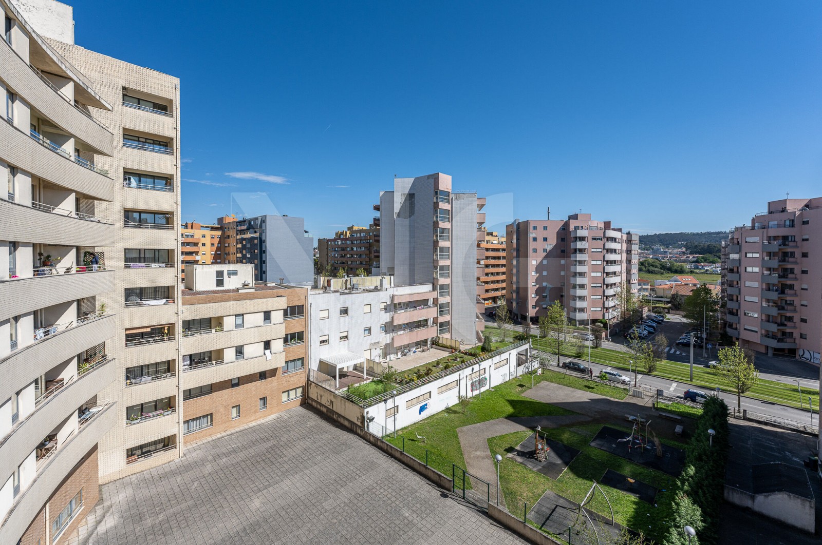 Apartamento T2 para Venda em Rio Tinto, Gondomar, Porto - Vistas (Imagem 2)