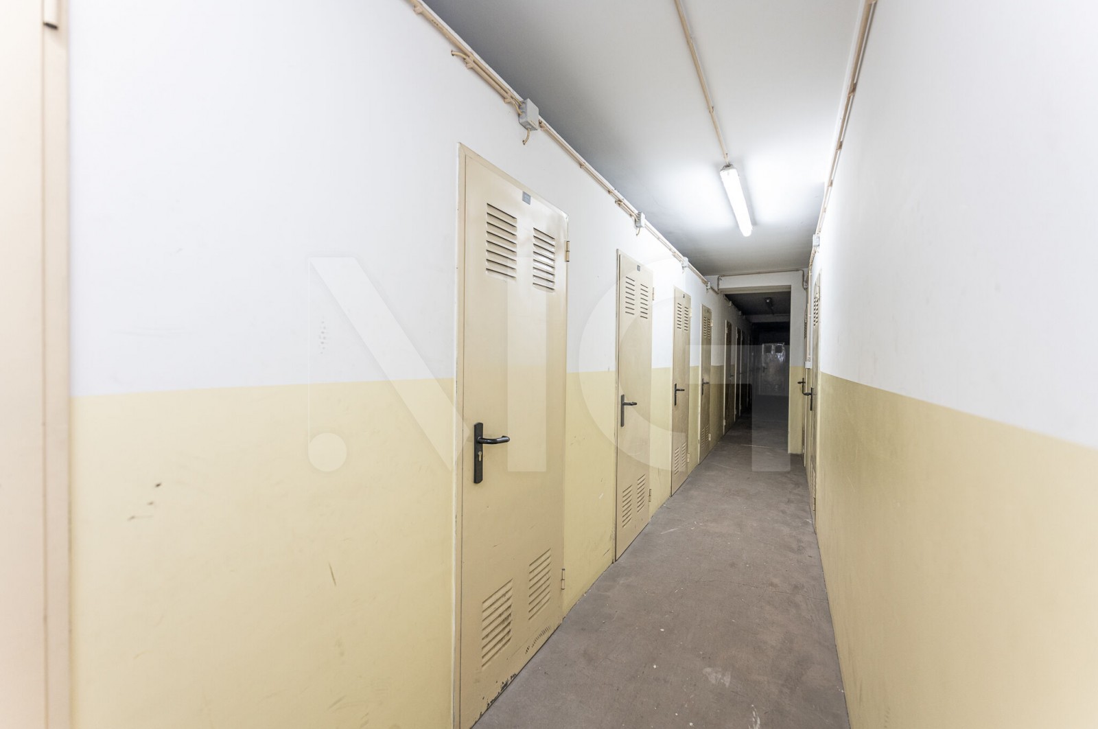 Apartamento T2 para Venda em Rio Tinto, Gondomar, Porto - Parqueamento/Garagem (Imagem 2)