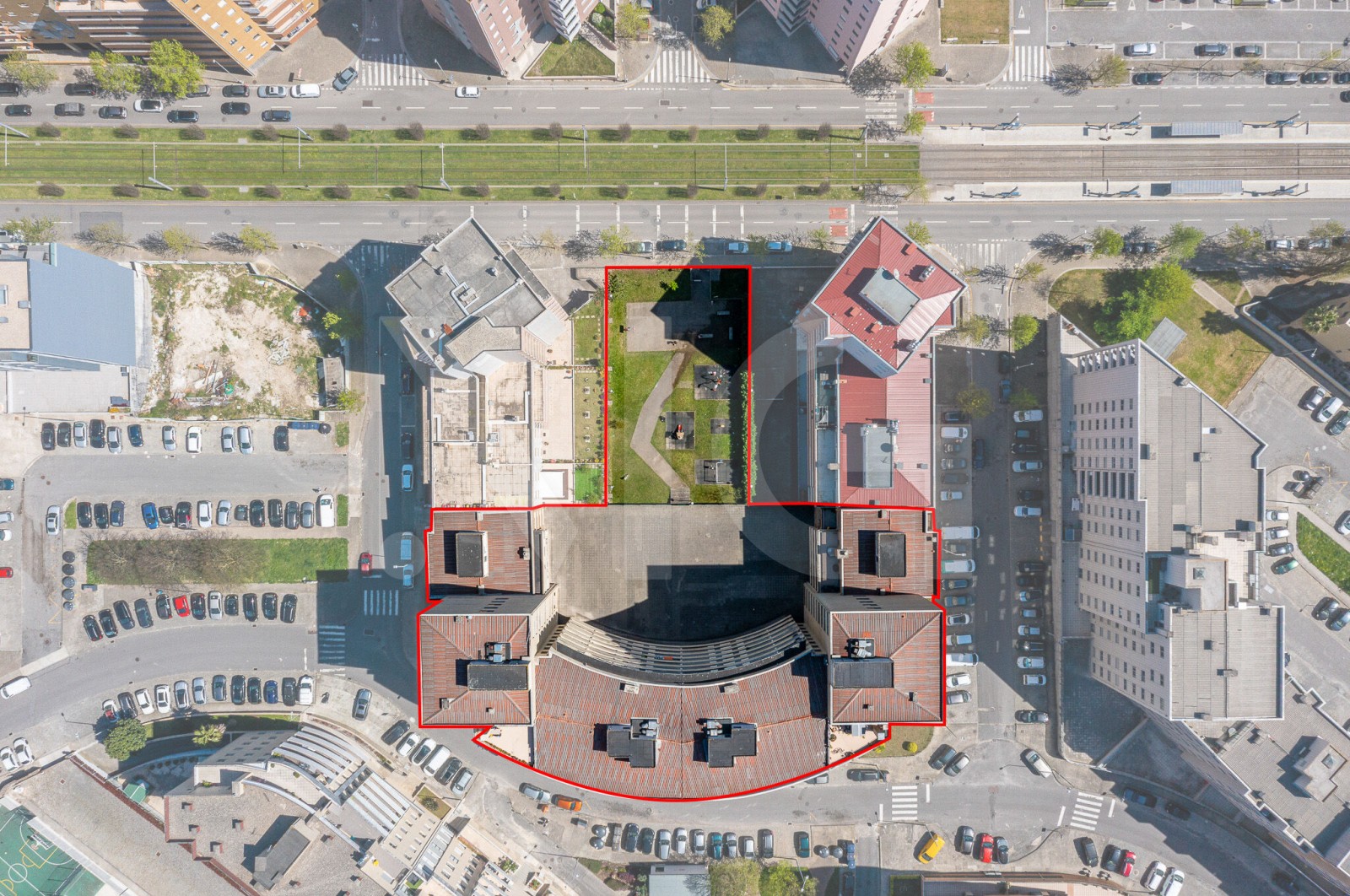 Apartamento T2 para Venda em Rio Tinto, Gondomar, Porto - Fachada (Imagem 2)