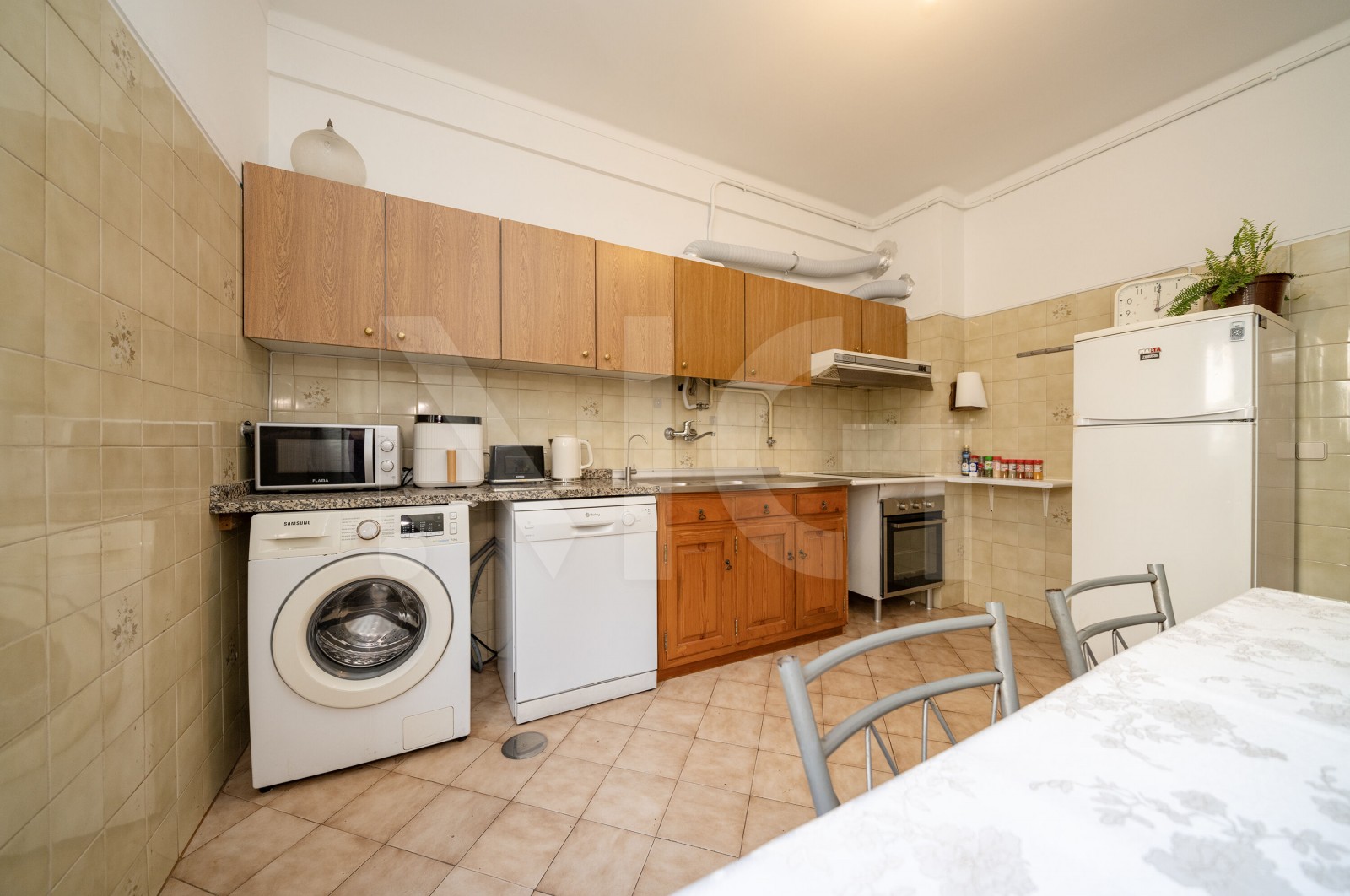 Apartment T2 for For sale in Ferreiros e Gondizalves, Braga, Braga - Cozinha (Imagem 2)
