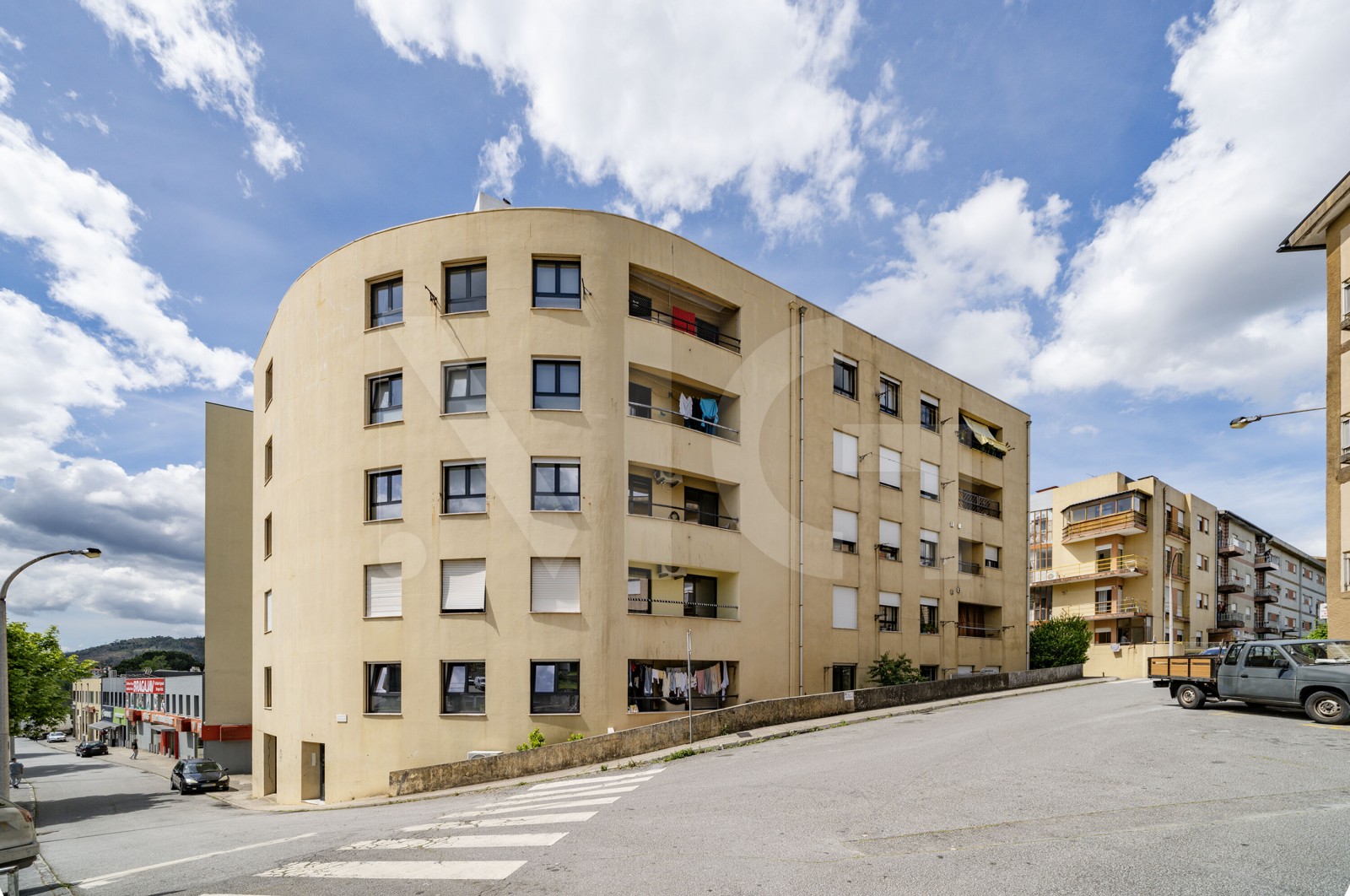Apartment T2 for For sale in Ferreiros e Gondizalves, Braga, Braga - Fachada (Imagem 1)