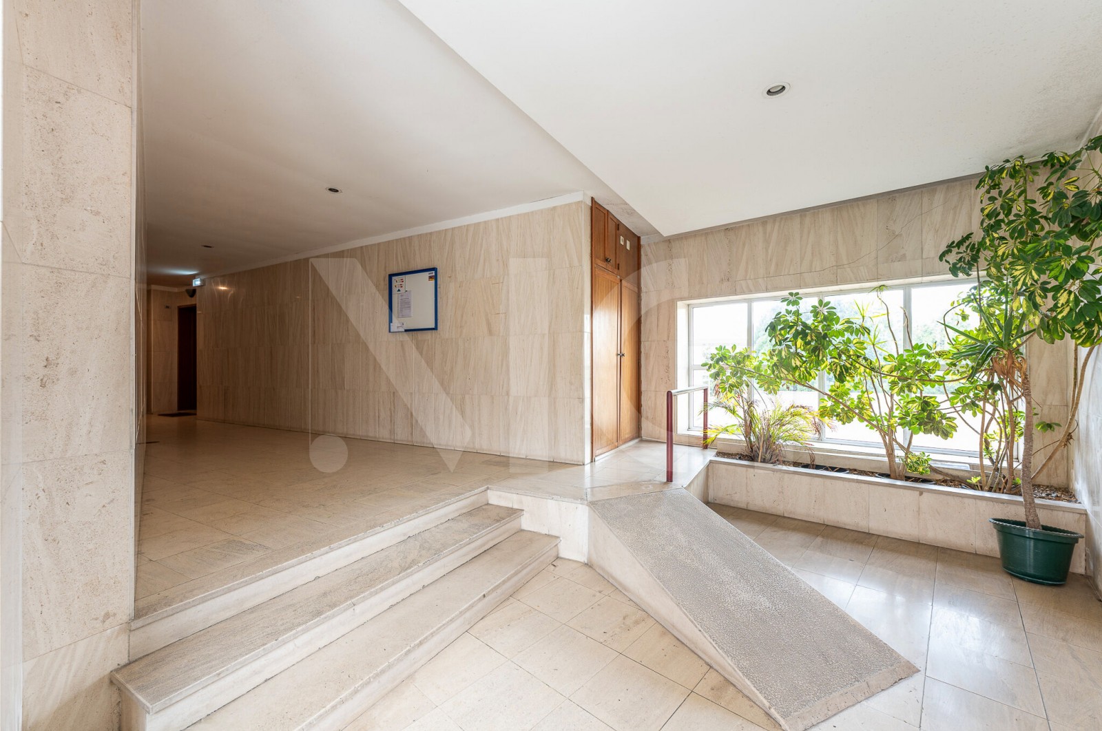 Apartamento T3 para Venda em Moreira, Maia, Porto - Armazém (Imagem 1)