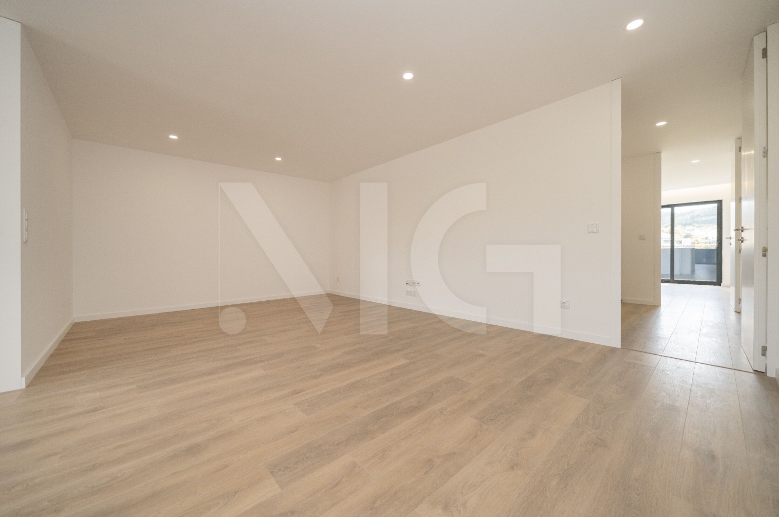 Apartamento T3 para Venda em Póvoa de Lanhoso (Nossa Senhora do Amparo), Póvoa de Lanhoso, Braga - Sala (Imagem 5)