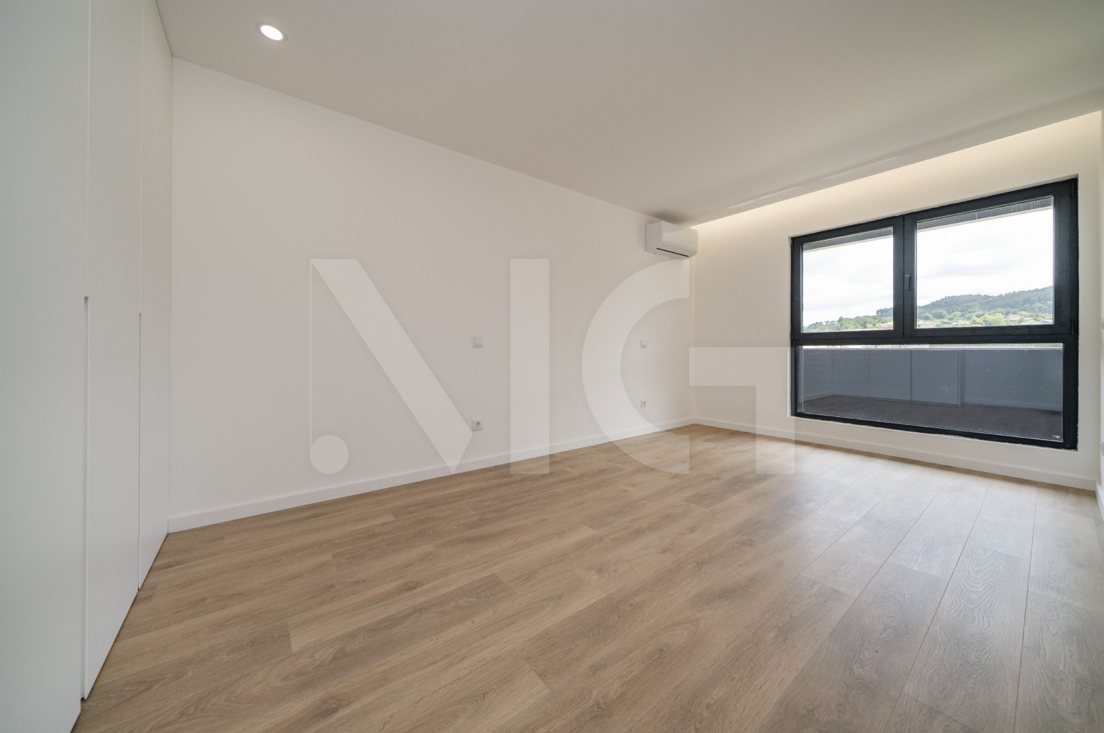 Apartamento T3 para Venda em Póvoa de Lanhoso (Nossa Senhora do Amparo), Póvoa de Lanhoso, Braga - Quarto (Imagem 1)