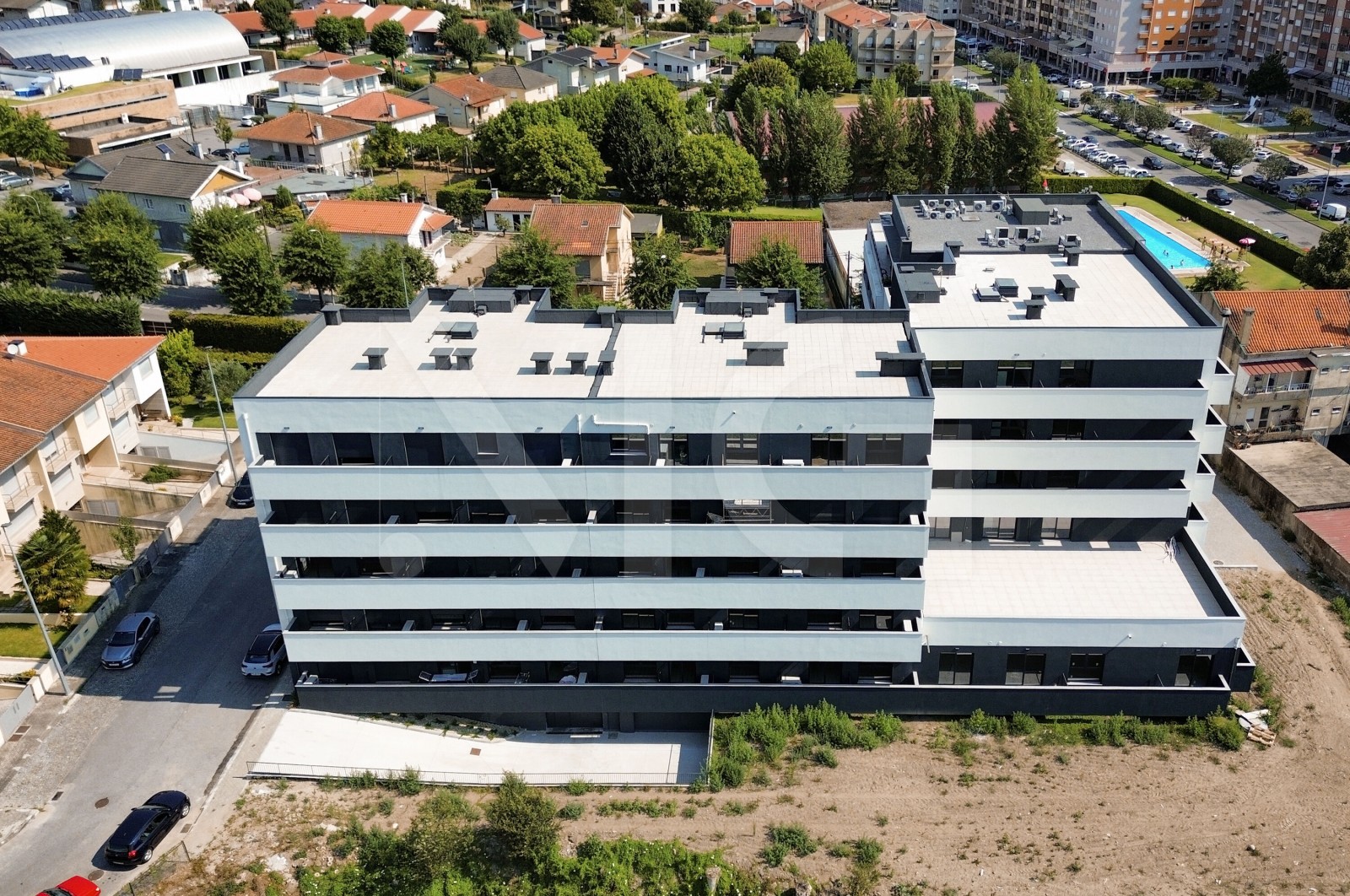 Apartamento T3 para Venda em Póvoa de Lanhoso (Nossa Senhora do Amparo), Póvoa de Lanhoso, Braga - Fachada (Imagem 7)