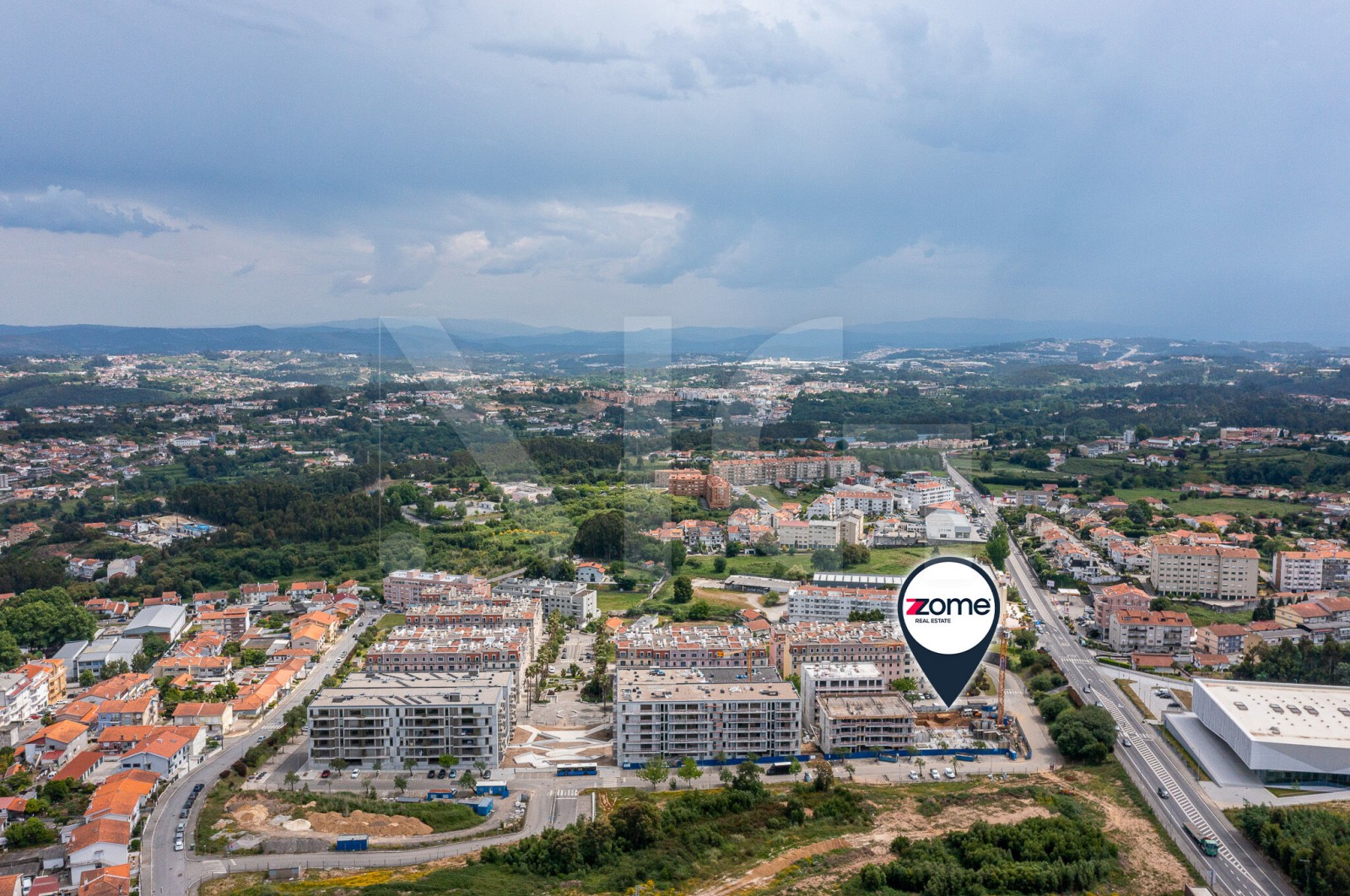 Apartment T2 for For sale in Oliveira do Douro, Vila Nova de Gaia, Porto - Área envolvente (Imagem 3)