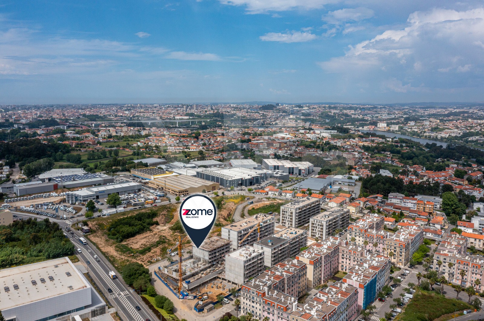 Apartamento T2+1 para Venda em Oliveira do Douro, Vila Nova de Gaia, Porto - Área envolvente (Imagem 7)