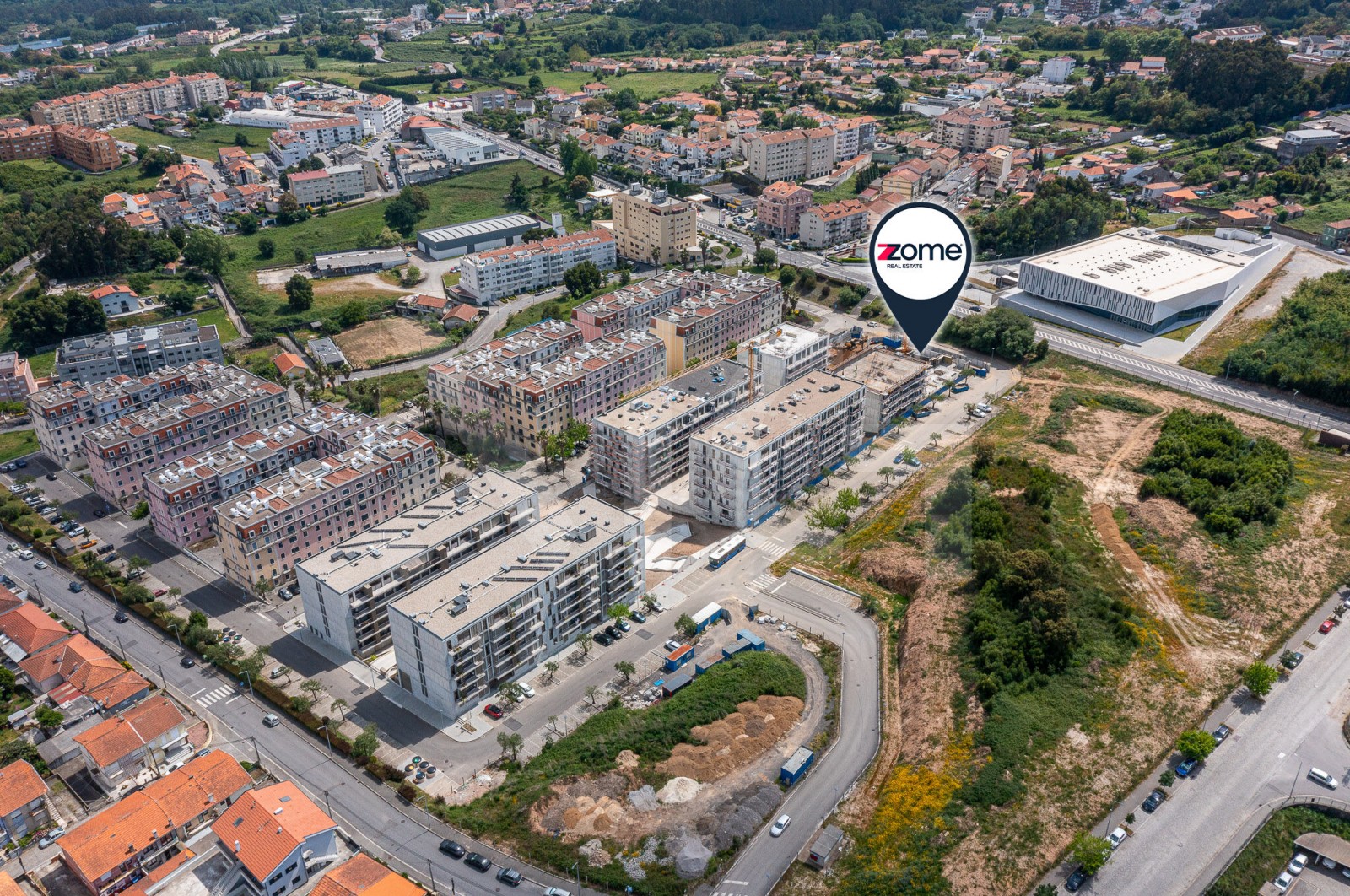 Apartamento T2+1 para Venda em Oliveira do Douro, Vila Nova de Gaia, Porto - Área envolvente (Imagem 18)