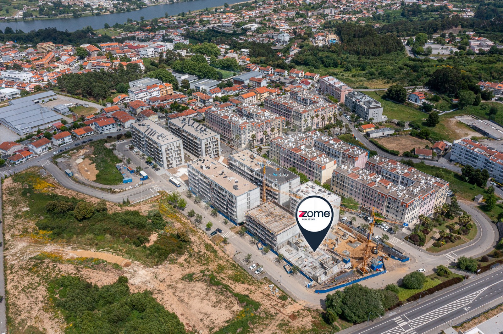 Apartment T2+1 for For sale in Oliveira do Douro, Vila Nova de Gaia, Porto - Área envolvente (Imagem 16)