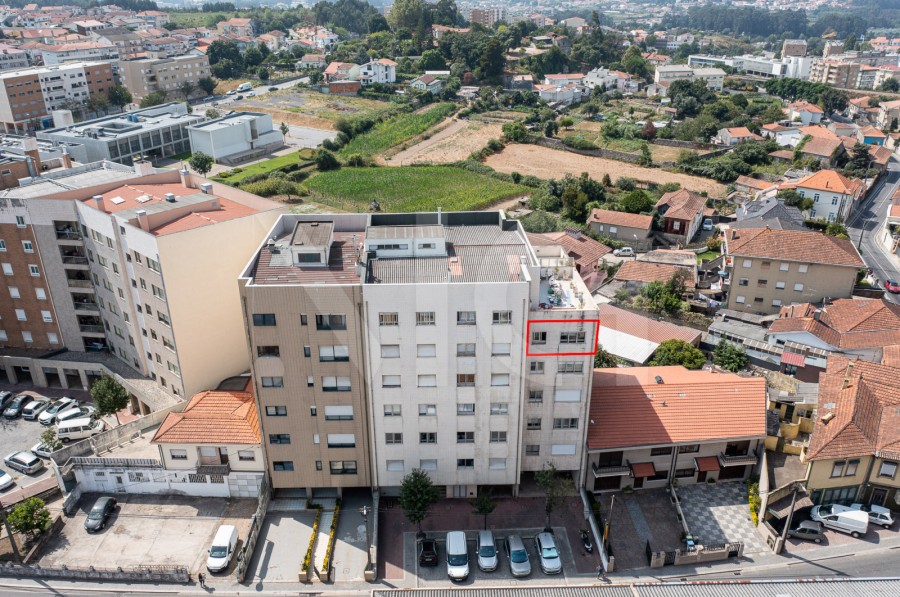 Apartamento T2 para Venda em Águas Santas, Maia, Porto - Fachada (Imagem 1)