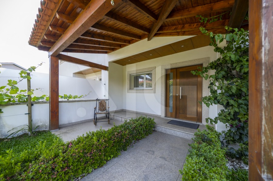 Fachada (Imagem 3)