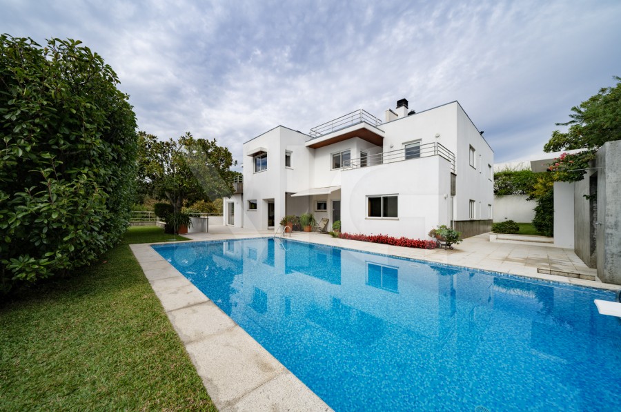 Fachada (Imagem 1)