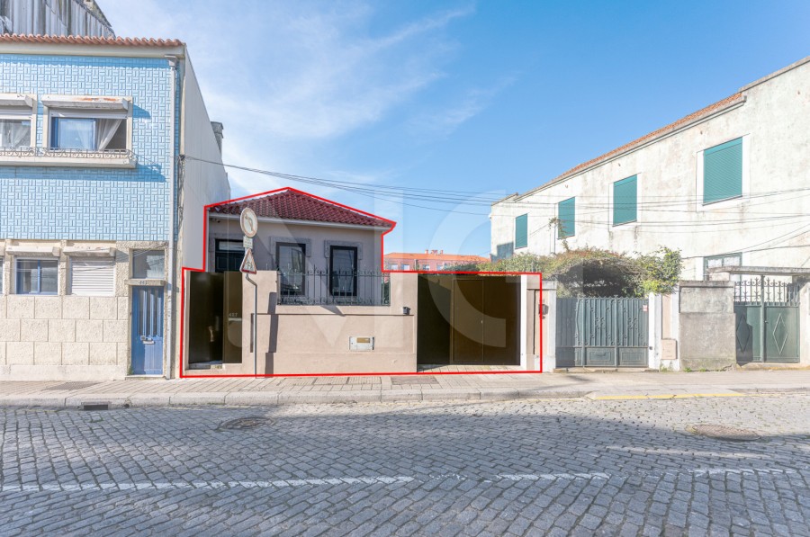 Fachada (Imagem 1)