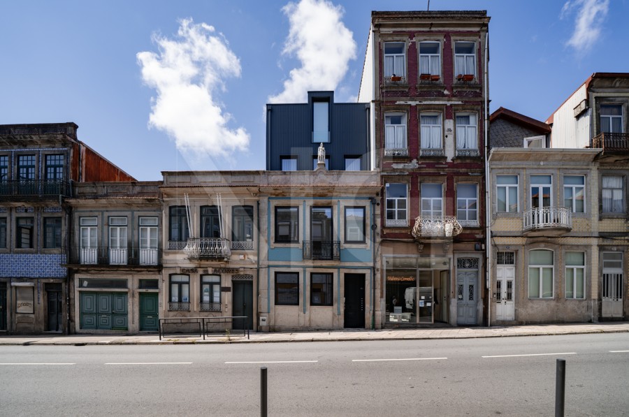 Fachada (Imagem 1)