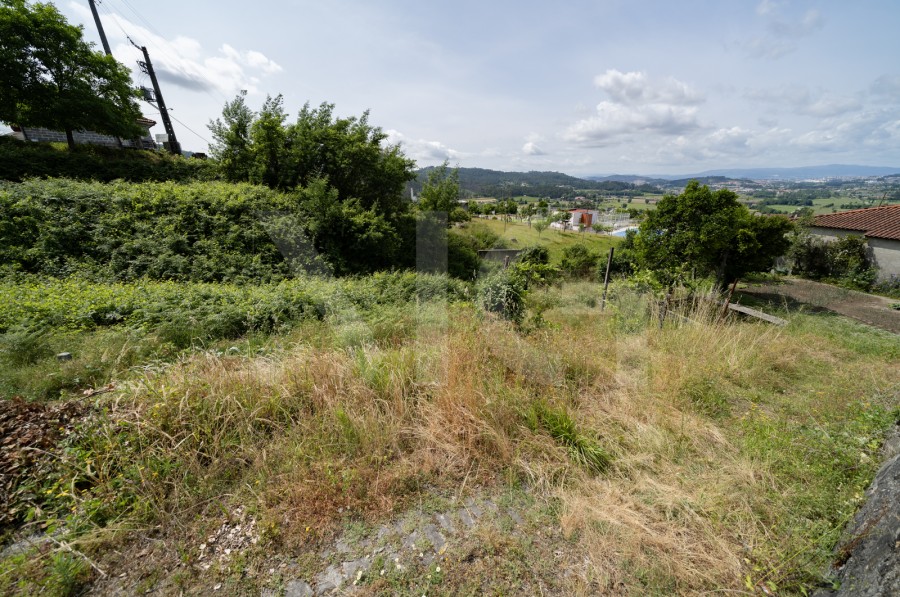 Terreno (Imagem 1)