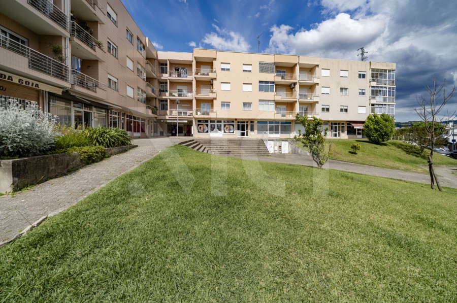 Fachada (Imagem 1)